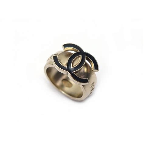 bague femme chanel|bague chanel homme.